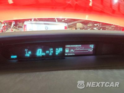 Zdjęcie 9 z 12 samochodu: 2012 TOYOTA PRIUS TWO VIN:JTDKN3DU3C5465257 - miniatura