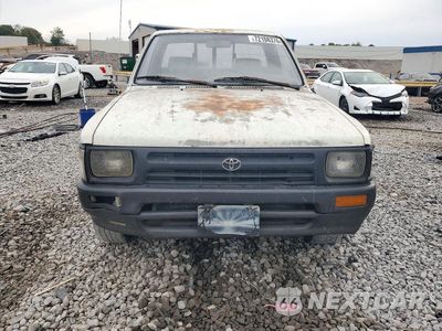 Piąte zdjęcie samochodu w środku: 1992 TOYOTA PICKUP BASE VIN:JT4RN81A9N5143344 - miniatura