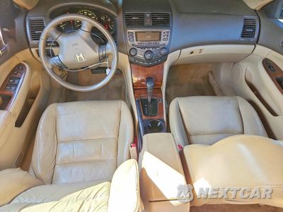 Zdjęcie 8 z 12 samochodu: 2007 HONDA ACCORD EX VIN:1HGCM66527A071231 - miniatura