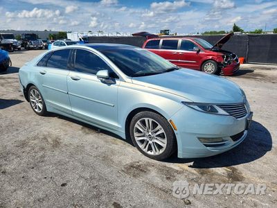 Czwarte zdjęcie samochodu z boku: 2014 LINCOLN MKZ HYBRID VIN:3LN6L2LU2ER803746 - miniatura