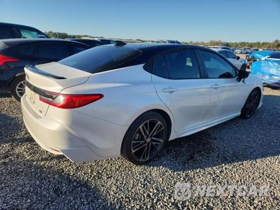 Trzecie zdjęcie samochodu z tyłu: 2025 TOYOTA CAMRY XSE VIN:4T1DAACK9SU019400 - miniatura