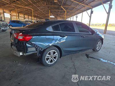 Trzecie zdjęcie samochodu z tyłu: 2017 CHEVROLET CRUZE LT VIN:1G1BE5SM7H7263217 - miniatura