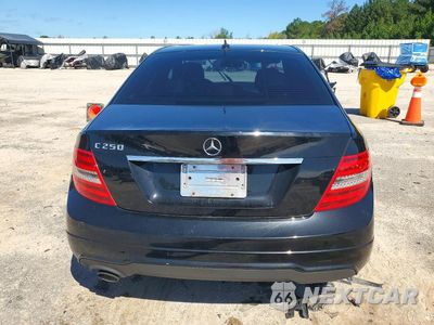 Zdjęcie 6 z 12 samochodu: 2012 MERCEDES-BENZ C 250 VIN:WDDGF4HB2CR235189 - miniatura