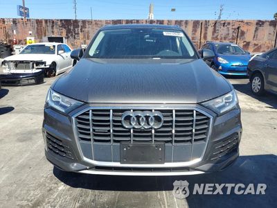 Piąte zdjęcie samochodu w środku: 2020 AUDI Q7 PREMIUM PLUS VIN:WA1LXAF79LD002467 - miniatura