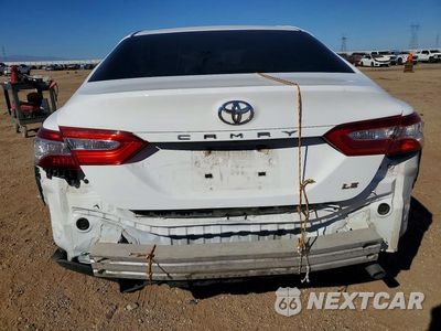 Zdjęcie 6 z 12 samochodu: 2018 TOYOTA CAMRY LE VIN:4T1B11HK7JU581102 - miniatura
