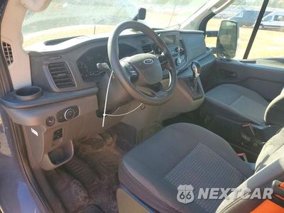 Zdjęcie 8 z 13 samochodu: 2021 FORD TRANSIT 250 DELIVERY VAN VIN:1FTBR3X83MKA54477 - miniatura