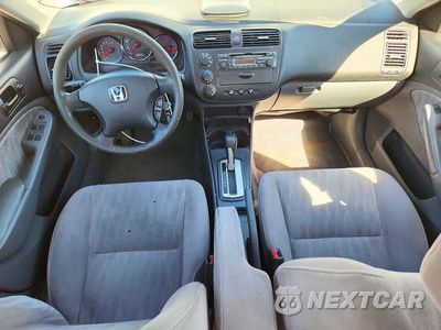 Zdjęcie 8 z 12 samochodu: 2005 HONDA CIVIC LX VIN:JHMES16585S007460 - miniatura