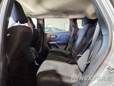 Zdjęcie 11 z 14 samochodu: 2019 JEEP CHEROKEE LATITUDE VIN:1C4PJMCB6KD311816 - miniatura