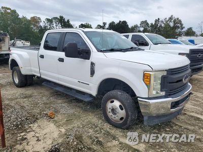 Czwarte zdjęcie samochodu z boku: 2017 FORD F350 SUPER DUTY VIN:1FT8W3DT7HEB26460 - miniatura