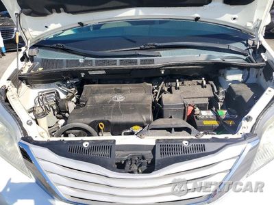 Zdjęcie 12 z 13 samochodu: 2011 TOYOTA SIENNA LIMITED 7-PASSENGER VIN:5TDYK3DC0BS092486 - miniatura