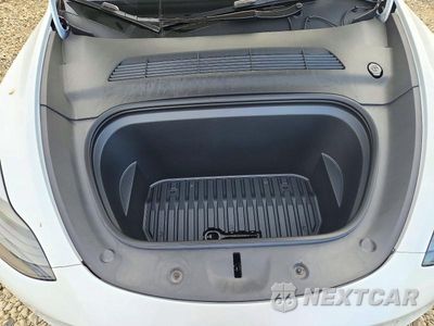 Zdjęcie 12 z 13 samochodu: 2024 TESLA MODEL Y VIN:7SAYGDEE9RA259854 - miniatura