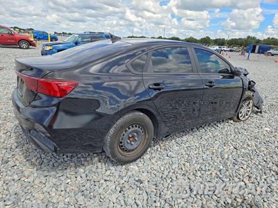 Trzecie zdjęcie samochodu z tyłu: 2024 KIA FORTE LX VIN:3KPF24AD5RE709590 - miniatura