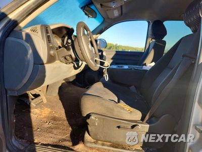 Zdjęcie 7 z 12 samochodu: 2010 CHEVROLET SILVERADO C1500 LS VIN:3GCRCREA9AG207276 - miniatura