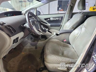Zdjęcie 7 z 12 samochodu: 2011 TOYOTA PRIUS FIVE VIN:JTDKN3DU0B0302738 - miniatura