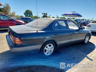 Trzecie zdjęcie samochodu z tyłu: 1993 LEXUS ES 300 BASE VIN:JT8VK13T9P0218944 - miniatura