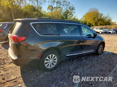 Trzecie zdjęcie samochodu z tyłu: 2017 CHRYSLER PACIFICA TOURING L VIN:2C4RC1BG7HR532782 - miniatura