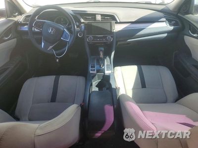 Zdjęcie 8 z 12 samochodu: 2017 HONDA CIVIC EX VIN:19XFC1F43HE213934 - miniatura