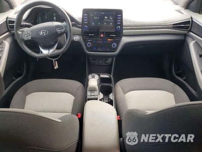 Zdjęcie 8 z 12 samochodu: 2020 HYUNDAI IONIQ SE VIN:KMHC75LJXLU060726 - miniatura