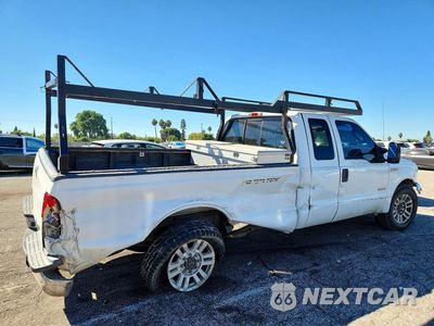 Trzecie zdjęcie samochodu z tyłu: 2005 FORD F250 SUPER DUTY VIN:1FTSX20P45EA50312 - miniatura