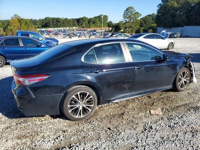 Trzecie zdjęcie samochodu z tyłu: 2018 TOYOTA CAMRY SE VIN:4T1B11HK8JU075536 - miniatura