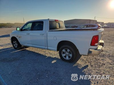 Drugie zdjęcie samochodu z przodu: 2019 RAM 1500 CLASSIC SLT VIN:1C6RR6TT4KS608561 - miniatura