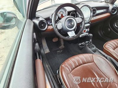 Zdjęcie 8 z 12 samochodu: 2010 MINI COOPER VIN:WMWMR3C58ATU97408 - miniatura