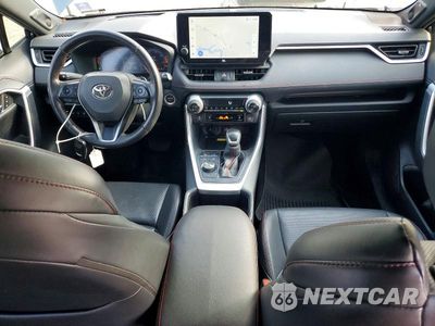 Zdjęcie 8 z 13 samochodu: 2023 TOYOTA RAV4 PRIME XSE VIN:JTMFB3FV5PD114457 - miniatura