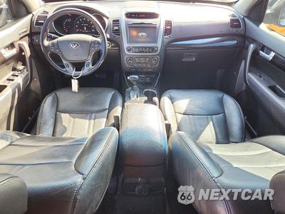 Zdjęcie 8 z 14 samochodu: 2015 KIA SORENTO SX VIN:5XYKWDA73FG595164 - miniatura
