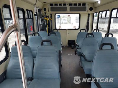 Zdjęcie 10 z 13 samochodu: 2021 FORD E350 SHUTTLE BUS VIN:1FDEE3FN5MDC10759 - miniatura