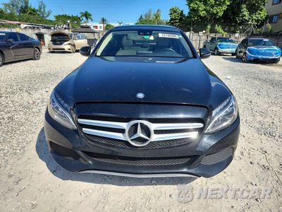 Piąte zdjęcie samochodu w środku: 2016 MERCEDES-BENZ C 300 4MATIC VIN:55SWF4KB5GU139453 - miniatura
