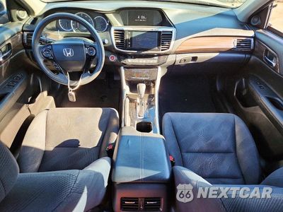 Zdjęcie 8 z 12 samochodu: 2016 HONDA ACCORD EX VIN:1HGCR2F75GA157340 - miniatura