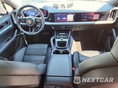 Zdjęcie 8 z 13 samochodu: 2026 PORSCHE CAYENNE COUPE VIN:WP1BA2AY4TDA38851 - miniatura
