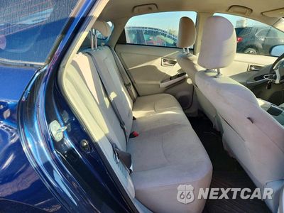 Zdjęcie 10 z 12 samochodu: 2014 TOYOTA PRIUS TWO VIN:JTDKN3DU0E0386290 - miniatura