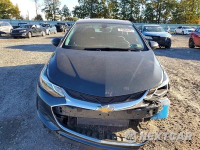 Piąte zdjęcie samochodu w środku: 2019 CHEVROLET CRUZE LT VIN:3G1BE6SM4KS581455 - miniatura