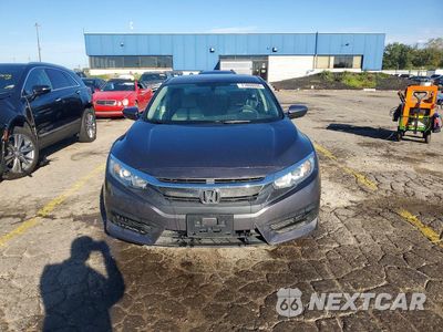 Piąte zdjęcie samochodu w środku: 2017 HONDA CIVIC LX VIN:2HGFC2F58HH568781 - miniatura