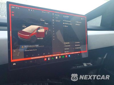 Zdjęcie 9 z 14 samochodu: 2024 TESLA CYBERTRUCK VIN:7G2CEHED9RA009412 - miniatura
