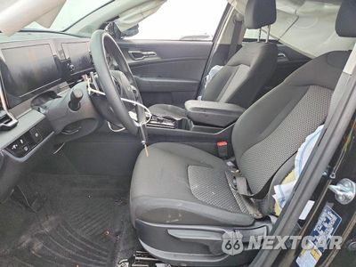 Zdjęcie 7 z 13 samochodu: 2024 KIA SPORTAGE LX VIN:KNDPUCDG4R7138544 - miniatura