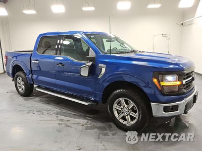 Czwarte zdjęcie samochodu z boku: 2025 FORD F150 XLT VIN:1FTFW3L88SKE89301 - miniatura