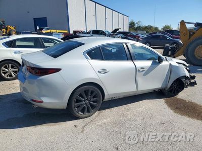 Trzecie zdjęcie samochodu z tyłu: 2026 MAZDA 3 SELECT SPORT VIN:JM1BPABL3T1871877 - miniatura