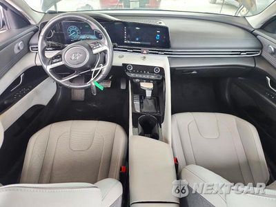 Zdjęcie 8 z 12 samochodu: 2023 HYUNDAI ELANTRA LIMITED VIN:KMHLN4AJ0PU086292 - miniatura