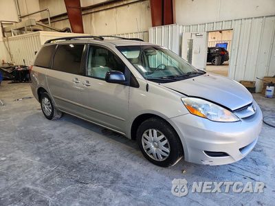 Czwarte zdjęcie samochodu z boku: 2008 TOYOTA SIENNA LE 8-PASSENGER VIN:5TDZK23C48S196116 - miniatura