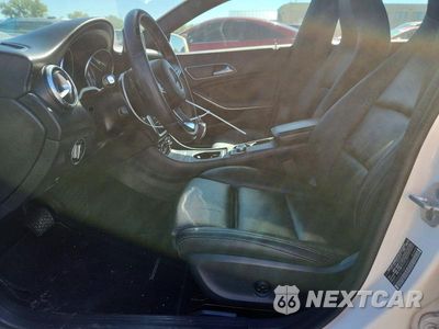 Zdjęcie 7 z 12 samochodu: 2016 MERCEDES-BENZ CLA 250 4MATIC VIN:WDDSJ4GB7GN394927 - miniatura