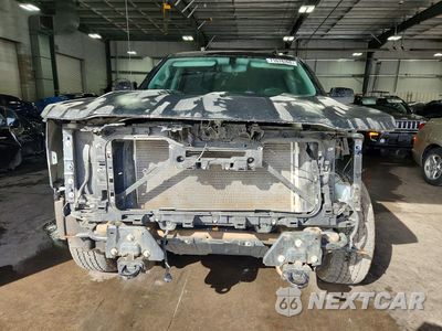 Piąte zdjęcie samochodu w środku: 2018 CHEVROLET SILVERADO K1500 LT VIN:3GCUKRECXJG134109 - miniatura