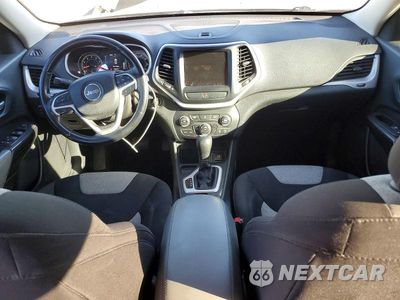 Zdjęcie 8 z 12 samochodu: 2014 JEEP CHEROKEE LATITUDE VIN:1C4PJLCS3EW262223 - miniatura
