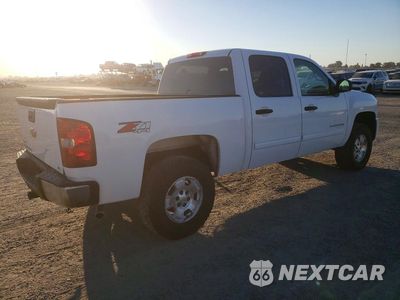 Trzecie zdjęcie samochodu z tyłu: 2010 CHEVROLET SILVERADO K1500 LT VIN:3GCRKSE37AG286703 - miniatura