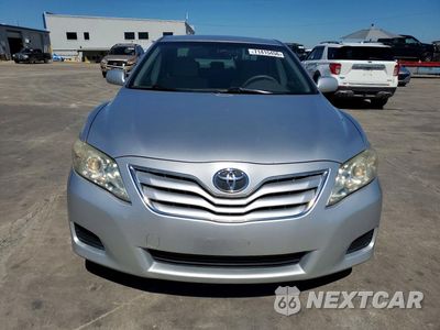 Piąte zdjęcie samochodu w środku: 2010 TOYOTA CAMRY LE V6 VIN:JTNBK3EK5A3050208 - miniatura