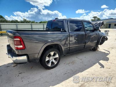 Trzecie zdjęcie samochodu z tyłu: 2019 RAM 1500 LARAMIE VIN:1C6RREJT4KN912694 - miniatura