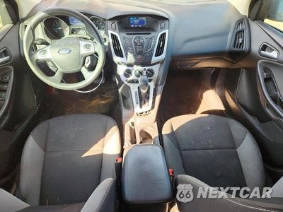 Zdjęcie 8 z 12 samochodu: 2013 FORD FOCUS SE VIN:1FADP3F21DL363196 - miniatura