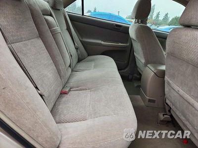 Zdjęcie 10 z 12 samochodu: 2003 TOYOTA CAMRY LE VIN:4T1BE32K53U776272 - miniatura