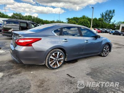 Trzecie zdjęcie samochodu z tyłu: 2016 NISSAN ALTIMA 2.5 SR VIN:1N4AL3AP3GN391916 - miniatura